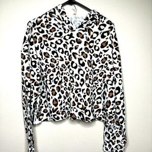 🇺🇸 Adrienne Vittadini Ling Sleeve Hoodie Pullover in Animal Print, Size XL